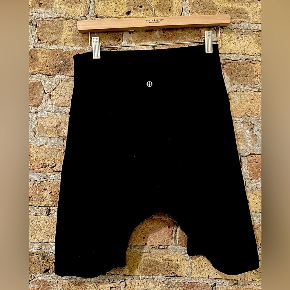 LULULEMON align biker shorts